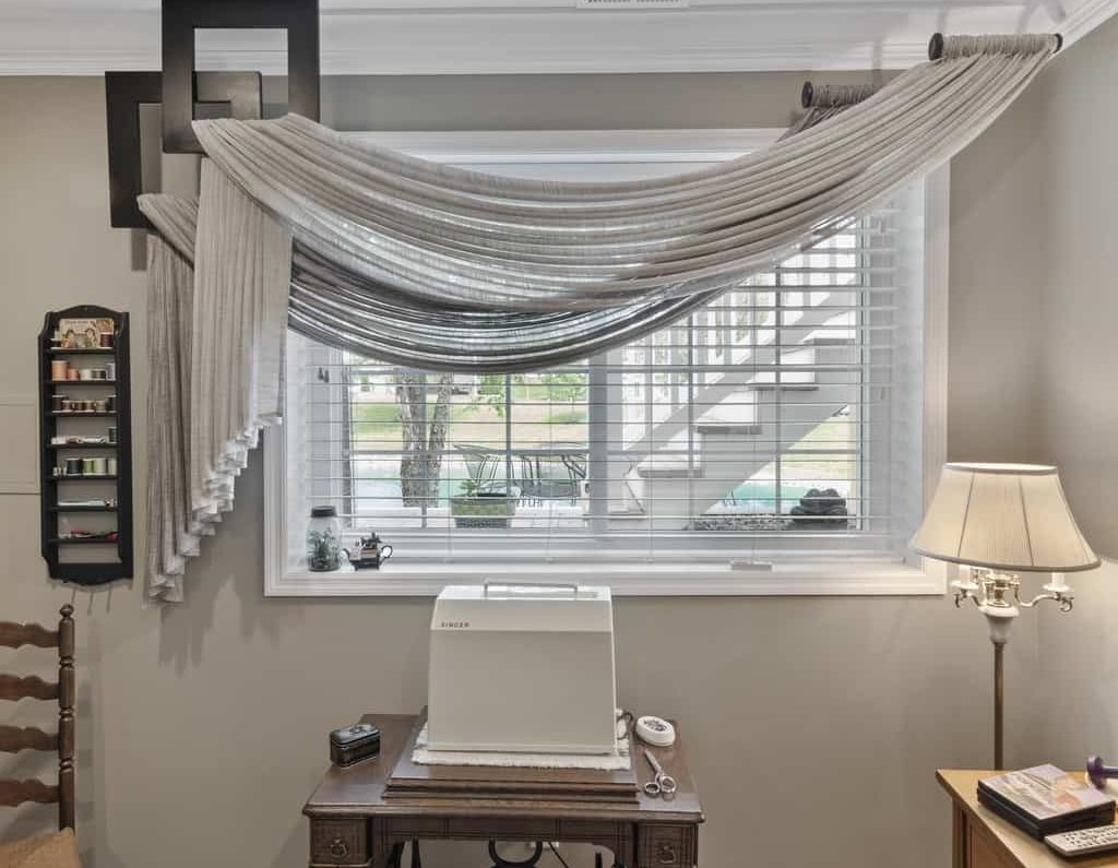 Layering Draperies With Blinds For The Utmost In Versatility